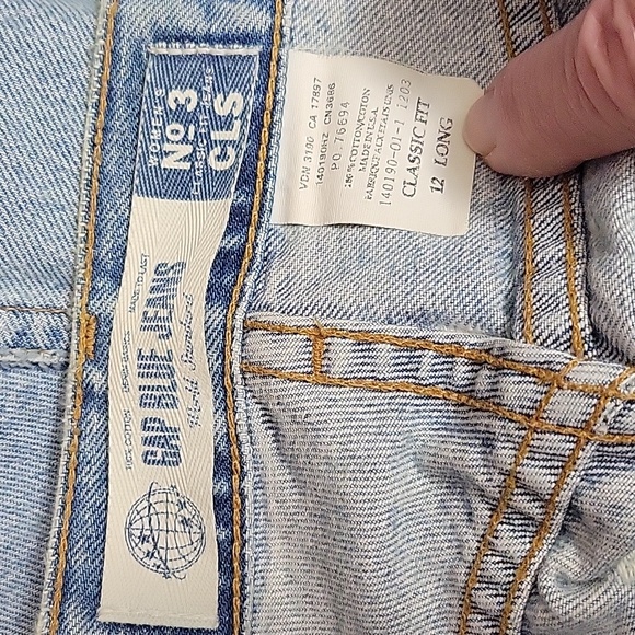 Gap Blue Classic Fit Tall Faded Slightly Stressed Jeans Size 12 Long - Picture 4 of 10